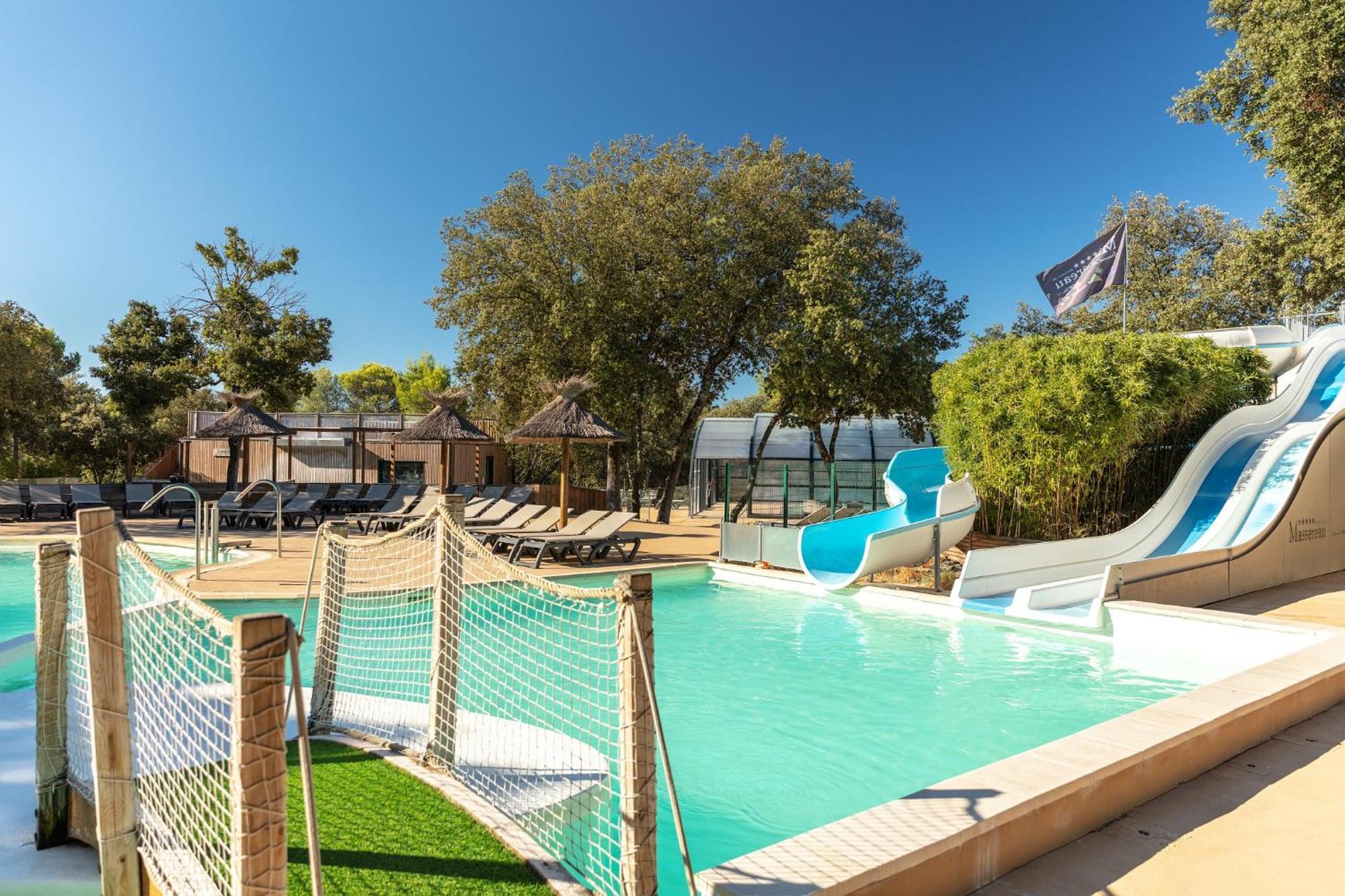 Camping Les Pres Du Roi Sommières Zewnętrze zdjęcie